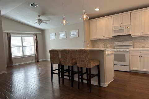 Casa en alquiler en Venice, Florida, 2 dormitorios, 116.59 m2 № 2215076 - foto 2