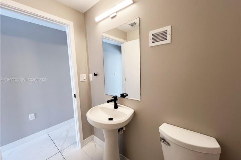 Снять в аренду таунхаус в Хомстед, Флорида 4 спальни, 129.88м2, № 2003818 - фото 10