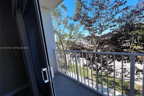 Снять в аренду таунхаус в Хомстед, Флорида 4 спальни, 129.88м2, № 2003818 - фото 19