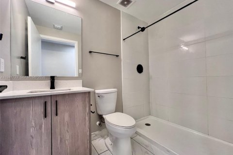 Снять в аренду таунхаус в Хомстед, Флорида 4 спальни, 129.88м2, № 2003818 - фото 23