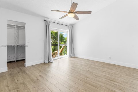 Townhouse in Fort Lauderdale, Florida 2 bedrooms, 124.4 sq.m. № 1965731 - photo 16