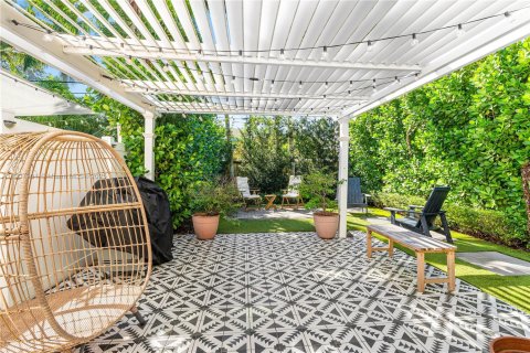 Townhouse in Fort Lauderdale, Florida 2 bedrooms, 124.4 sq.m. № 1965731 - photo 26