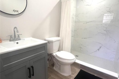 Propiedad comercial en alquiler en Miami, Florida, 1 dormitorio № 2079289 - foto 6