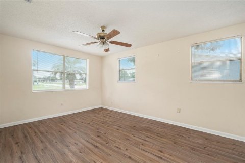 Casa en venta en Spring Hill, Florida, 2 dormitorios, 85.84 m2 № 1911833 - foto 15