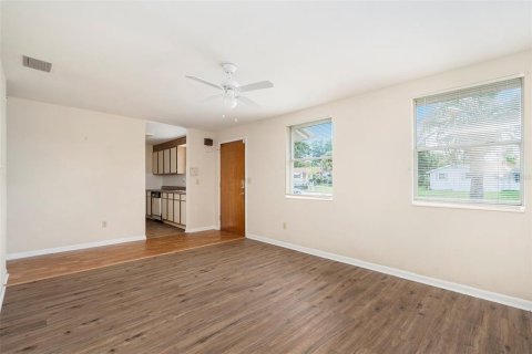 Casa en venta en Spring Hill, Florida, 2 dormitorios, 85.84 m2 № 1911833 - foto 7