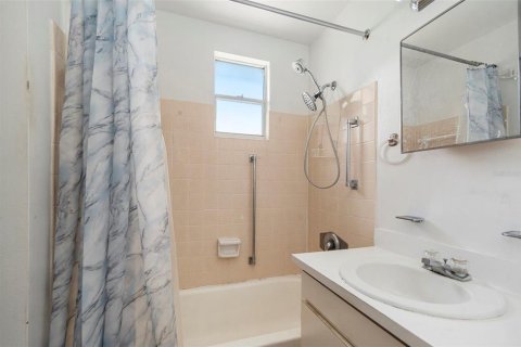 Casa en venta en Spring Hill, Florida, 2 dormitorios, 85.84 m2 № 1911833 - foto 19