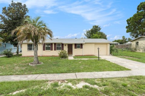 Casa en venta en Spring Hill, Florida, 2 dormitorios, 85.84 m2 № 1911833 - foto 2