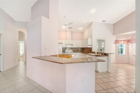 House in Sarasota, Florida 3 bedrooms, 174.19 sq.m. № 2199410 - photo 22