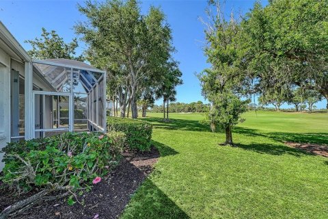 House in Sarasota, Florida 3 bedrooms, 174.19 sq.m. № 2199410 - photo 10