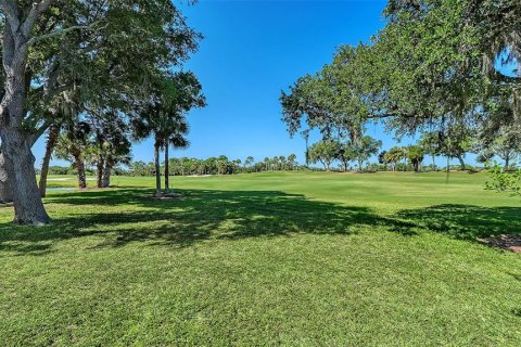 House in Sarasota, Florida 3 bedrooms, 174.19 sq.m. № 2199410 - photo 11