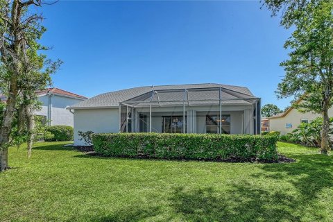House in Sarasota, Florida 3 bedrooms, 174.19 sq.m. № 2199410 - photo 18
