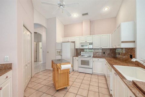 House in Sarasota, Florida 3 bedrooms, 174.19 sq.m. № 2199410 - photo 24