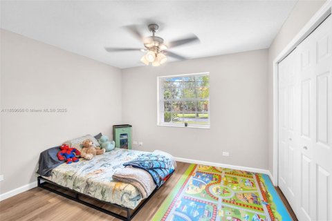 House in Davie, Florida 3 bedrooms, 216.93 sq.m. № 1752447 - photo 23