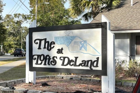 Townhouse in DeLand, Florida 1 bedroom, 67.08 sq.m. № 1519114 - photo 13