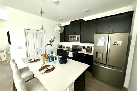 Купить таунхаус в Киссимми, Флорида 3 комнаты, 163.04м2, № 2236266 - фото 3