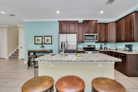 House in Kissimmee, Florida 8 bedrooms, 316.98 sq.m. № 2148928 - photo 6