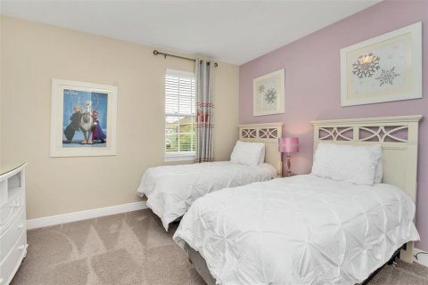 House in Kissimmee, Florida 8 bedrooms, 316.98 sq.m. № 2148928 - photo 28