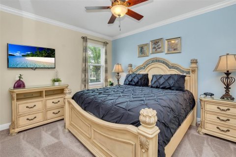 House in Kissimmee, Florida 8 bedrooms, 316.98 sq.m. № 2148928 - photo 16
