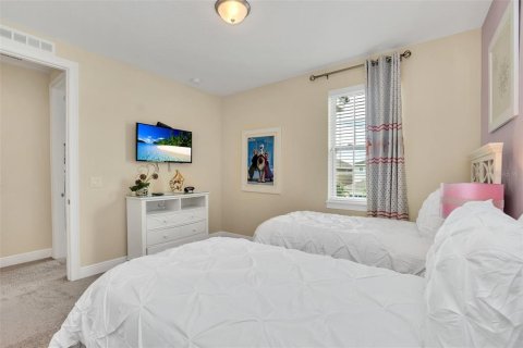 House in Kissimmee, Florida 8 bedrooms, 316.98 sq.m. № 2148928 - photo 29