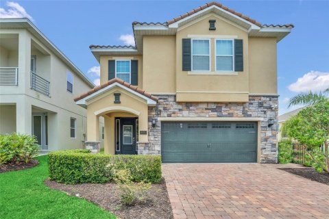 House in Kissimmee, Florida 8 bedrooms, 316.98 sq.m. № 2148928