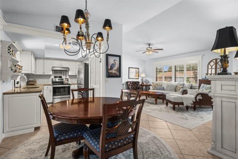 Casa en venta en Cape Coral, Florida, 3 dormitorios, 125.7 m2 № 2387409 - foto 13