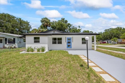 Casa en venta en Tampa, Florida, 3 dormitorios, 120.77 m2 № 1769491 - foto 1