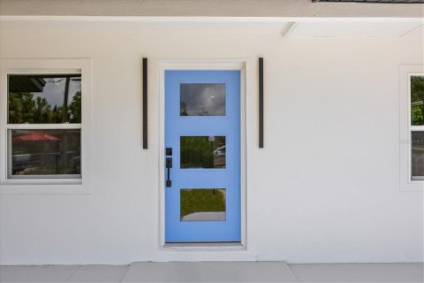 Casa en venta en Tampa, Florida, 3 dormitorios, 120.77 m2 № 1769491 - foto 4