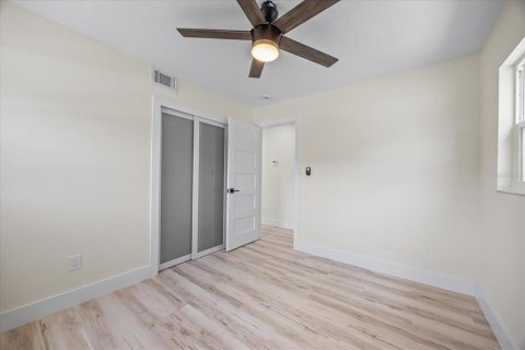 Casa en venta en Tampa, Florida, 3 dormitorios, 120.77 m2 № 1769491 - foto 20