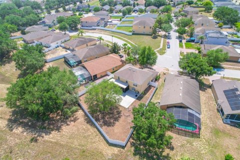 Villa ou maison à vendre à Haines City, Floride: 4 chambres, 205.78 m2 № 2213653 - photo 28