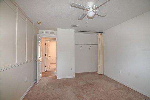 Villa ou maison à vendre à Haines City, Floride: 4 chambres, 205.78 m2 № 2213653 - photo 21