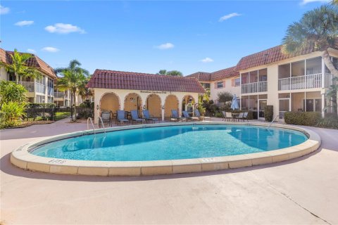 Condominio en Pompano Beach, Florida, 1 dormitorio  № 2086022