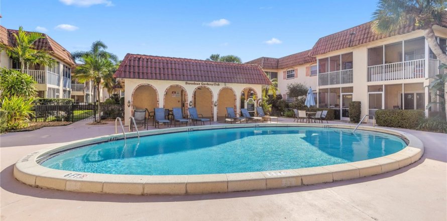 Condominio en Pompano Beach, Florida, 1 dormitorio  № 2086022