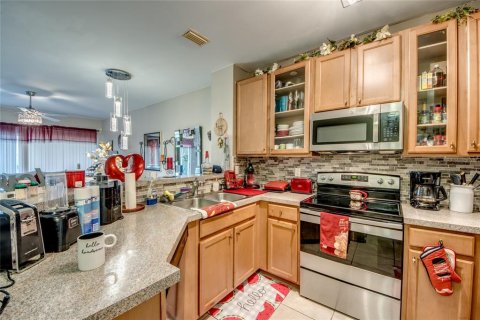 Touwnhouse à vendre à Lehigh Acres, Floride: 3 chambres, 141.21 m2 № 2166526 - photo 18