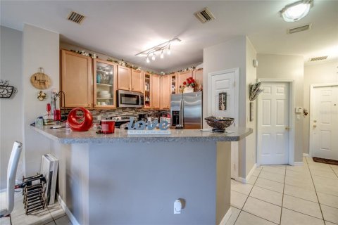 Touwnhouse à vendre à Lehigh Acres, Floride: 3 chambres, 141.21 m2 № 2166526 - photo 15