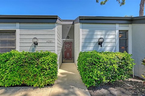 Villa ou maison à vendre à Sarasota, Floride: 2 chambres, 142.6 m2 № 2199333 - photo 5
