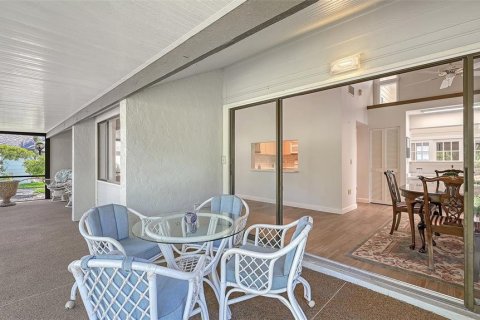 Villa ou maison à vendre à Sarasota, Floride: 2 chambres, 142.6 m2 № 2199333 - photo 25