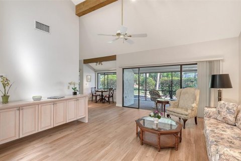 Villa ou maison à vendre à Sarasota, Floride: 2 chambres, 142.6 m2 № 2199333 - photo 11