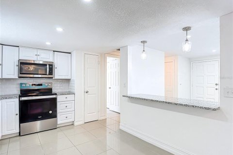 Casa en venta en Port Richey, Florida, 3 dormitorios, 126.35 m2 № 1910868 - foto 11