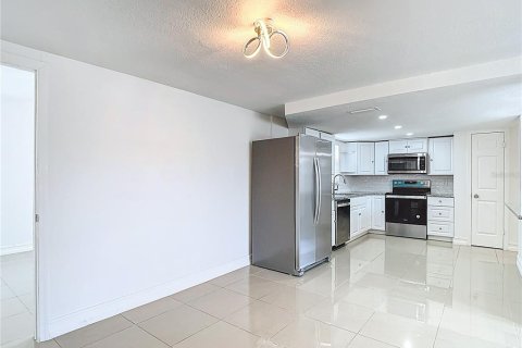 Casa en venta en Port Richey, Florida, 3 dormitorios, 126.35 m2 № 1910868 - foto 8