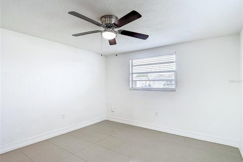 Casa en venta en Port Richey, Florida, 3 dormitorios, 126.35 m2 № 1910868 - foto 26