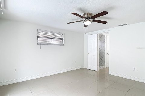 Casa en venta en Port Richey, Florida, 3 dormitorios, 126.35 m2 № 1910868 - foto 21