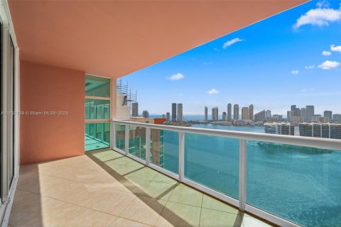 Condominio en venta en Aventura, Florida, 3 dormitorios, 252.69 m2 № 1713939 - foto 19