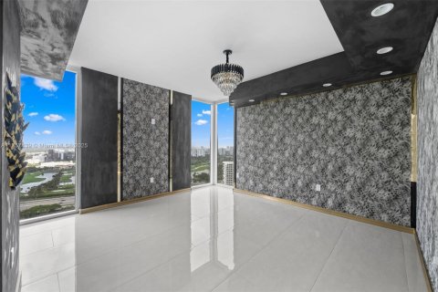 Condominio en venta en Aventura, Florida, 3 dormitorios, 252.69 m2 № 1713939 - foto 14