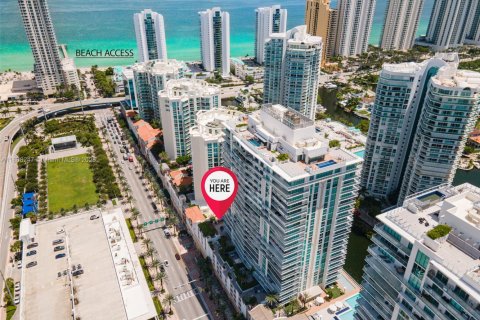 Condominio en venta en Sunny Isles Beach, Florida, 3 dormitorios, 173.26 m2 № 1895253 - foto 1