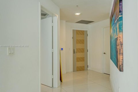 Condominio en venta en Sunny Isles Beach, Florida, 3 dormitorios, 173.26 m2 № 1895253 - foto 8
