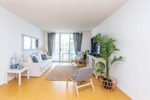 Copropriété à vendre à Hollywood, Floride: 1 chambre, 81.2 m2 № 2245278 - photo 4