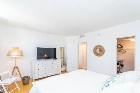 Copropriété à vendre à Hollywood, Floride: 1 chambre, 81.2 m2 № 2245278 - photo 6