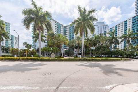 Condo à Hollywood, Floride, 1 chambre № 2245278