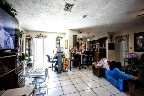 Villa ou maison à vendre à Tampa, Floride: 4 chambres, 186.73 m2 № 1750215 - photo 10