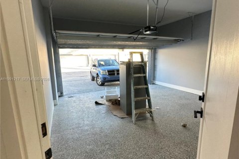 Adosado en alquiler en Dania Beach, Florida, 4 dormitorios, 186.92 m2 № 2057464 - foto 9